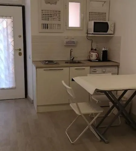 Domus Porta Pia Luxury Con Jacuzzi